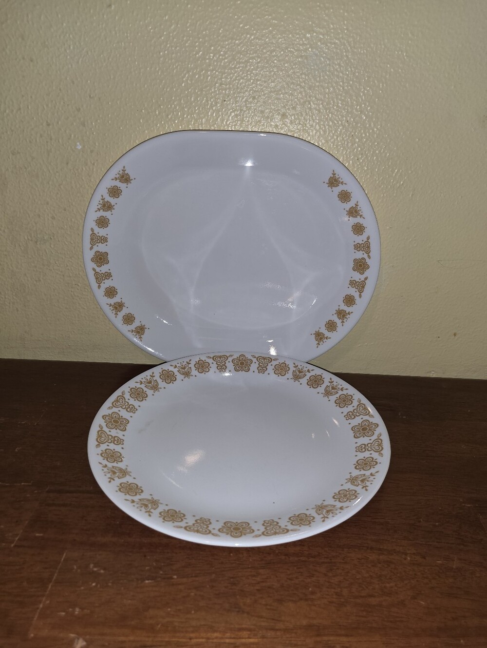 Vintage Serving Plate & Dinner Plate Butterfly Gold (Corelle) - Picture 3 of 13